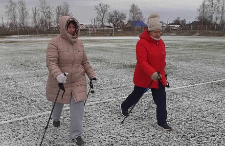 ЛЮБИТЕЛИ СКАНДИНАВСКОЙ ХОДЬБЫ ГОТОВЯТСЯ К СДАЧЕ НОРМ  ВФСК ГТО