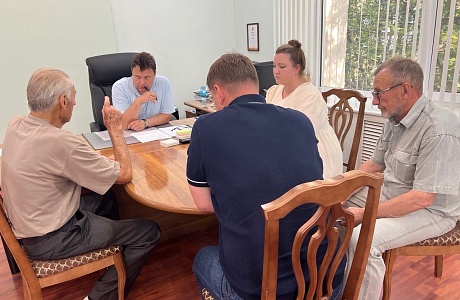 Глава Бессоновского района Александр Воронков провёл личный приём граждан