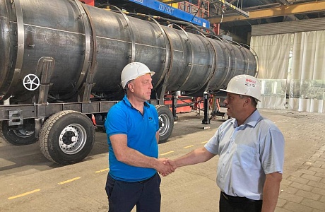 Александр Воронков посетил предприятие АО «Завод ГРАЗ»