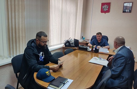 Первый заместитель главы администрации Бессоновского района Александр Карагодин провёл личный приём граждан