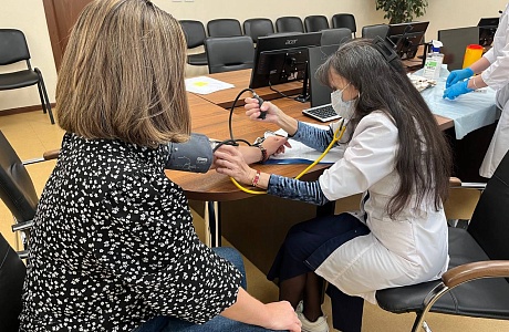 СОТРУДНИКИ ТФОМС ПЕНЗЕНСКОЙ ОБЛАСТИ ПРОШЛИ ВАКЦИНАЦИЮ ОТ ГРИППА И ПНЕВМОКОККОВОЙ ИНФЕКЦИИ