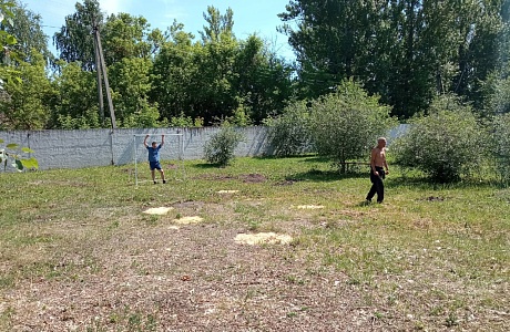 Товарищеская игра среди получателей социальных услуг