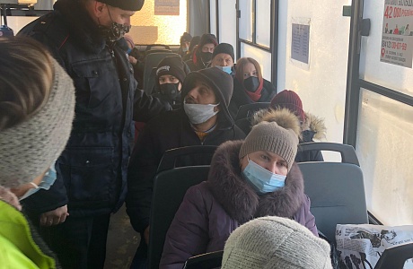 20 января 2021 года на территории Бессоновского района в населенных пунктах с. Грабово, с. Бессоновка проведен очередной рейд в пассажирском транспорте по соблюдению «масочного режима»
