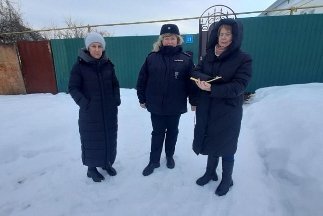 Состоялся очередной межведомственный рейд по семьям с несовершеннолетними детьми Состоялся очередной межведомственный рейд по семьям с несовершеннолетними детьми