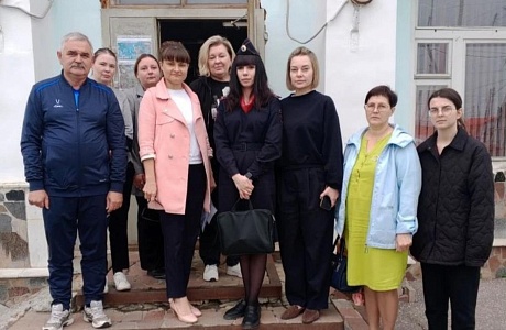 В соответствии с планом профилактической работы на территории Грабовского сельсовета проведён профилактический рейд в семьи обучающихся и в места массового скопления молодежи
