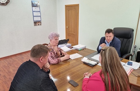 Глава Бессоновского района провёл личный приём граждан
