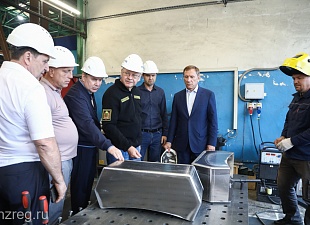 Губернатор Пензенской области Олег Мельниченко посетил Грабовский автомобильный завод