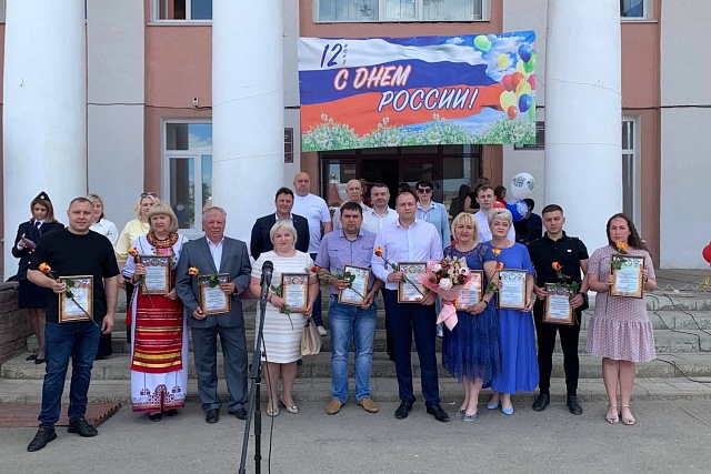 Депутаты Собрания представителей Бессоновского района приняли участие в торжественных мероприятиях, посвященных Дню России