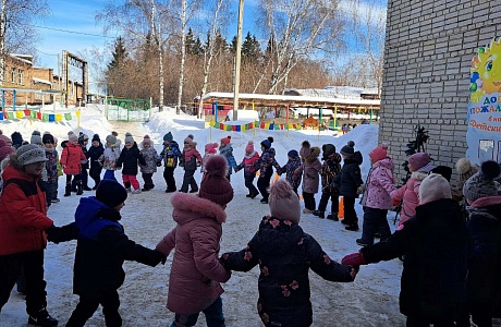 В детском саду села Грабово прошло спортивно - музыкальное развлечение. В детском саду села Грабово прошло спортивно - музыкальное развлечение.