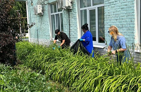 Специалисты Бессоновского комплексного центра социального обслуживания населения приняли участие в санитарной пятнице Специалисты Бессоновского комплексного центра социального обслуживания населения приняли участие в санитарной пятнице