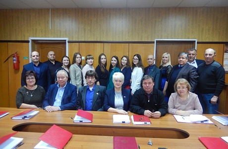 Вручение удостоверений членам Молодежного парламента