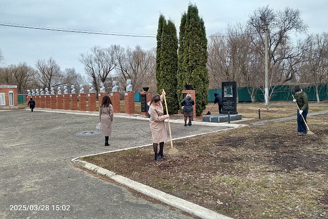 Работа по благоустройству Бессоновского района продолжается