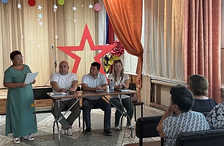 Встреча с населением в с.Полеологово 