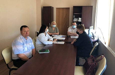 Обсудили эпидемиологическую ситуацию в Бессоновском районе