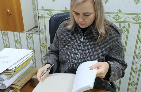 В архивном отделе администрации Бессоновского района проведена индивидуальная консультацию с ответственным специалистом за делопроизводство и архив Финансового управления администрации  Бессоновского района