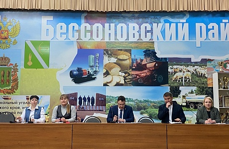 Глава Бессоновского района Александр Воронков провел планерку