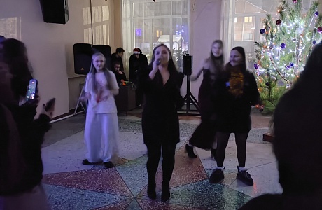 «Танцуют все!» в Дома культуры села Кижеватово