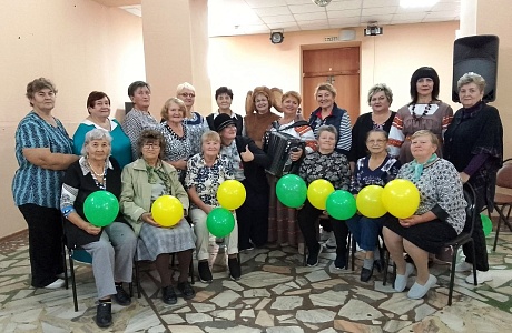 Развлекательные посиделки «С чашкой чая не скучаем», посвящённые Дню пожилых людей