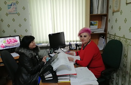 Архивный отдел администрации района посетила главный бухгалтер вышеназванной организации  Лариса Сорокина  в  целях консультации по составлению «Акта  о выделении к уничтожению документов, не подлежащих хранению»