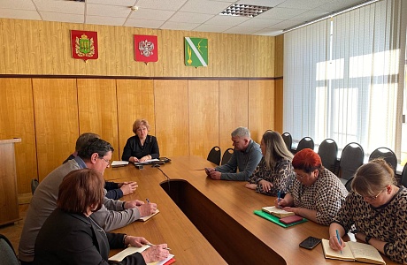 Проведён семинар с главами местных администраций поселений Бессоновского района по совершению ими нотариальных действий