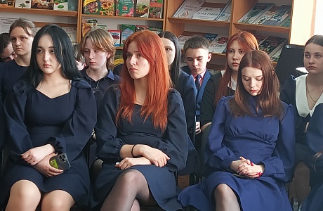 «В компьютере новости, а в книге жизнь»