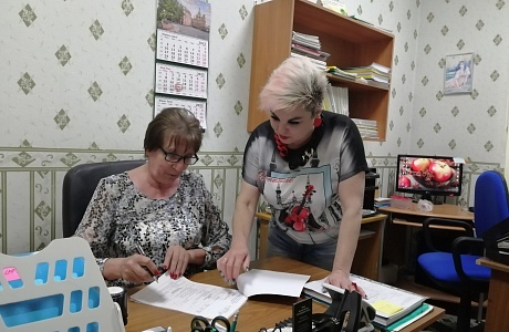 Рабочая встреча руководителя  архивного отдела администрации Бессоновского района с директором МБОУ СОШ №1 с.Грабово