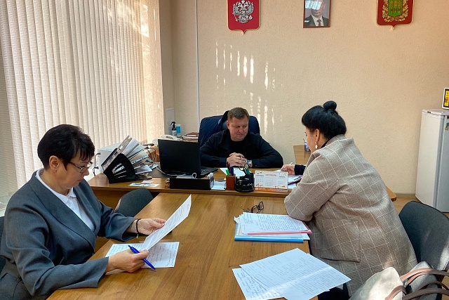 Первый заместитель главы Бессоновского района Александр Карагодин провел личный прием граждан