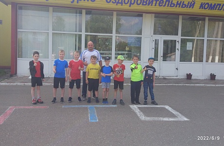В МБОУ СОШ с.Бессоновка состоялся конкурс рисунков ГТО