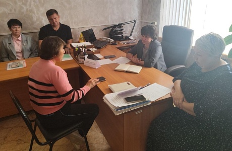 Глава Бессоновского района Наталья Шалдаева провела личный прием граждан в Кижеватовском сельсовете