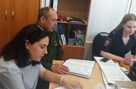 Администрацией Бессоновского района и ОМВД России по Бессоновскому району проводится совместная работа по набору граждан для прохождения службы по контракту