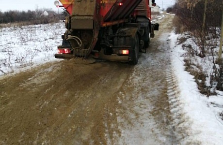 Главами администраций сельсоветов организованы работы по обработке песко-соляной смесью участков автодорог от наледи. -- Главами администраций сельсоветов организованы работы по обработке песко-соляной смесью участков автодорог от наледи. --