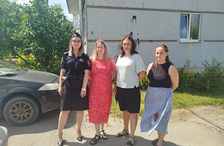 В селе Чемодановка и в селе Кижеватово состоялся межведомственный рейд, направленный на социальную поддержку и профилактику правонарушений среди отдельных категорий граждан