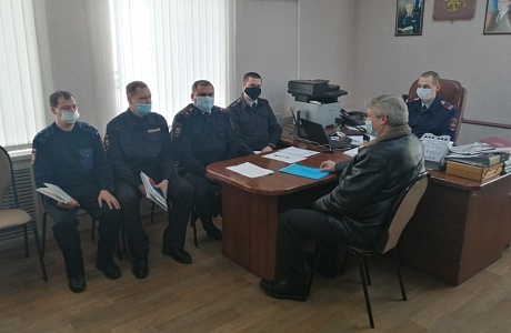 8 декабря, в ОМВД России по Бессоновскому району состоялось рабочее совещание 8 декабря, в ОМВД России по Бессоновскому району состоялось рабочее совещание