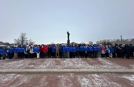 Возложение цветов к Монументу воинской и трудовой Славы Возложение цветов к Монументу воинской и трудовой Славы
