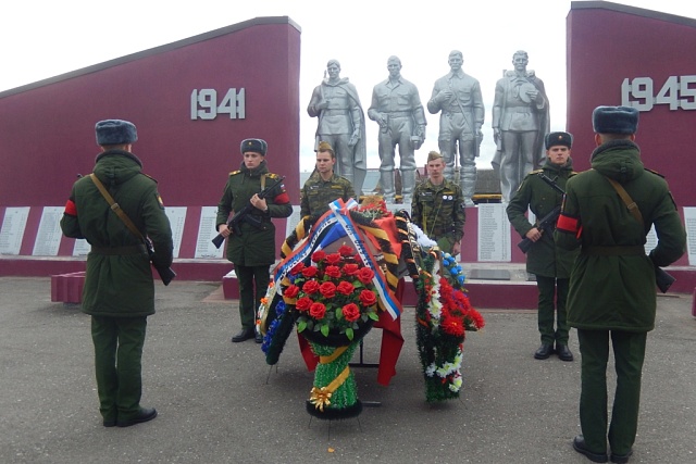 Торжественно – траурная церемония захоронения останков бойца в селе Кижеватово