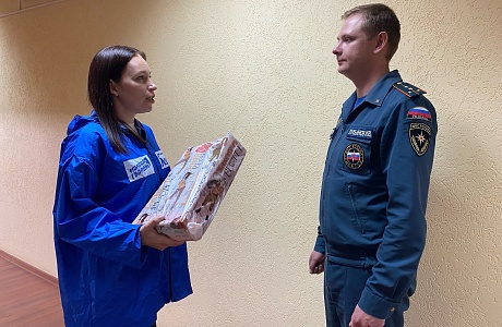 Молодогвардейцы Бессоновского района поздравили сотрудников 23-й пожарно-спасательной части 1-го пожарно-спасательного отряда ФПС ГПС Главного управления МЧС России по Пензенской области с их профессиональным праздником.