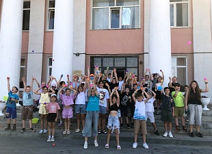 Сотрудники Бессоновского районного Дома культуры провели праздничные и просветительские мероприятия для школьников Сотрудники Бессоновского районного Дома культуры провели праздничные и просветительские мероприятия для школьников