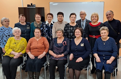 В МАОУ СОШ имени С.Е.Кузнецова с. Чемодановка состоялась встреча с ветеранами педагогического труда