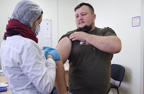 В МАУ ДО ДЮСШ Бессоновского района прошла выездная ревакцинацию от коронавирусной инфекции