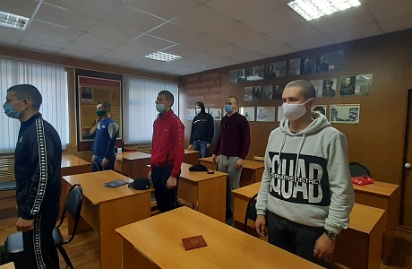 Глава администрации Бессоновского района поздравил призывников Глава администрации Бессоновского района поздравил призывников