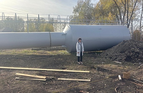 Глава района проконтролировала ход ремонтных работ водозаборного узла на улице Бригадной в селе Бессоновка