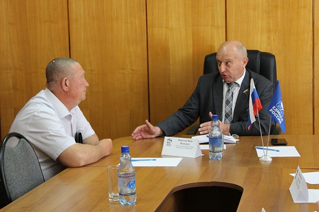 Рабочий визит депутата Государственной Думы Федерального Собрания РФ Ивана Фирюлина в Бессоновский район 04.06.2019 года